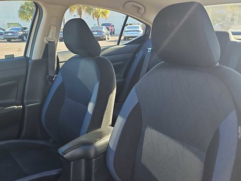 Used 2023 Nissan Versa SV image 13