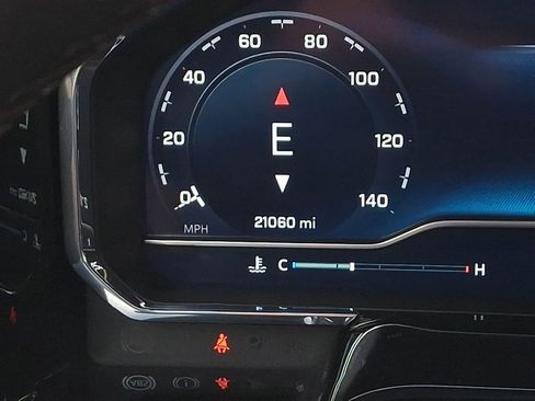 Used 2024 Chevrolet Silverado 3500 High Country w/ Technology Package image 21