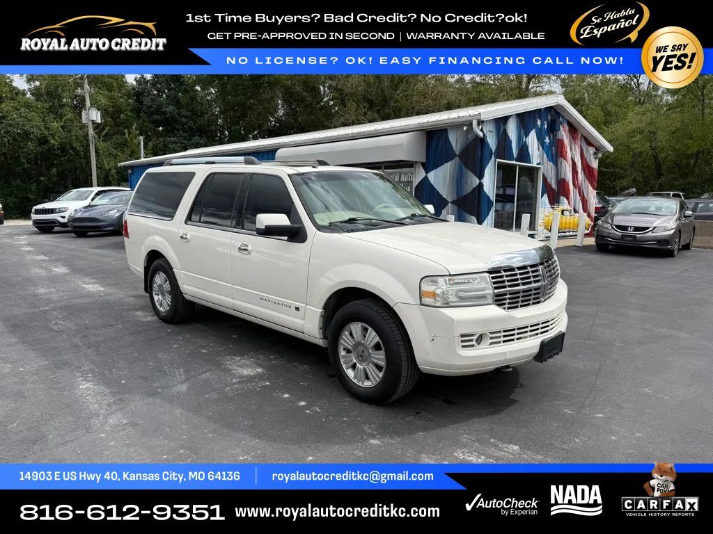 Used 2008 Lincoln Navigator L 4WD image 1