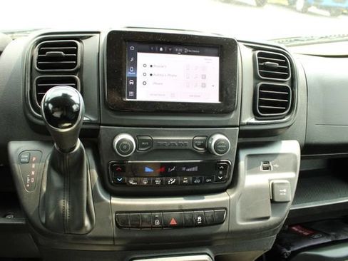 Used 2025 RAM ProMaster 2500 w/ Convenience Group FWD image 11