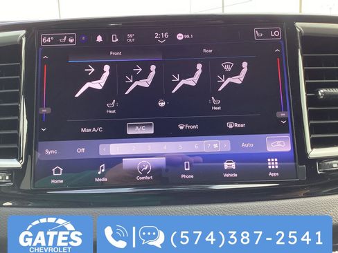 Used 2024 Chrysler Pacifica Touring-L image 23