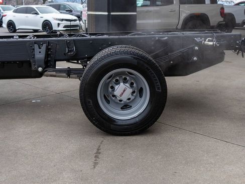 New 2026 GMC Sierra 3500 Pro image 22