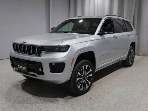 Used 2022 Jeep Grand Cherokee L Overland w/ Advanced Protech Group III AWD/4WD image 8