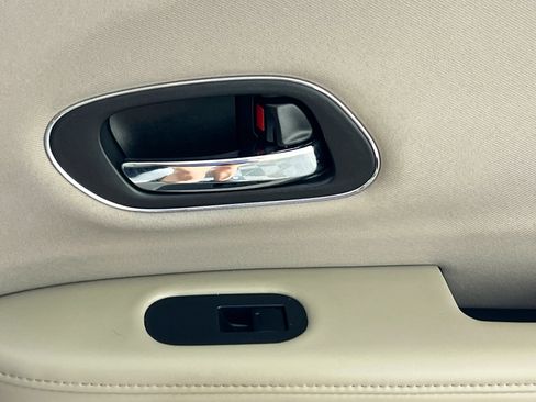 Used 2018 Honda HR-V EX image 32