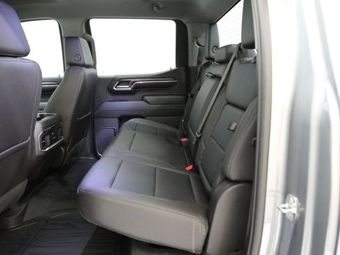 Used 2024 GMC Sierra 1500 SLT w/ SLT Premium Package AWD/4WD image 10