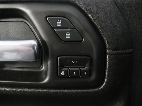 Used 2021 GMC Sierra 1500 AT4 w/ AT4 Premium Package image 17