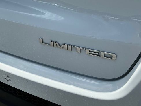 Used 2025 Jeep Compass Limited AWD/4WD image 21