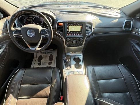 Used 2018 Jeep Grand Cherokee Overland image 17