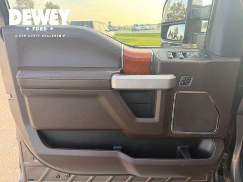 Used 2022 Ford F250 King Ranch w/ King Ranch Ultimate Package AWD/4WD image 10