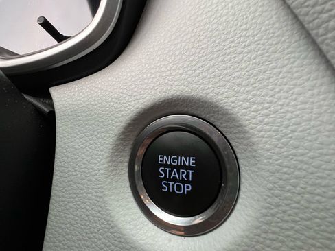 Used 2019 Toyota Corolla XSE image 24