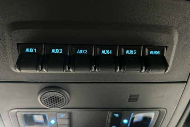Used 2025 Ford Bronco Badlands AWD/4WD image 31