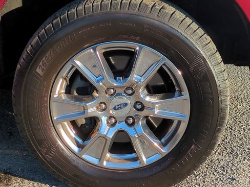 Used 2015 Ford F150 Lariat image 11