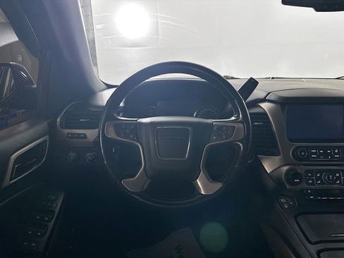 Used 2018 GMC Yukon Denali w/ Denali Ultimate Package image 25