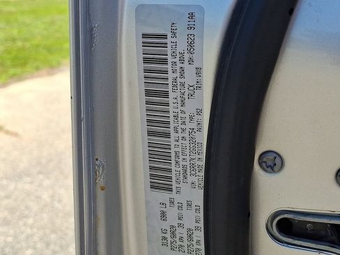 Used 2016 RAM 1500 Express AWD/4WD image 25