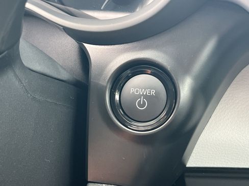 Used 2026 Toyota Sienna XLE AWD/4WD image 23