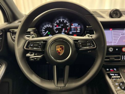 New 2026 Porsche Macan image 13