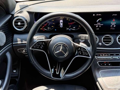 Used 2022 Mercedes-Benz E 350 4MATIC Sedan image 23