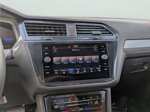 Used 2023 Volkswagen Tiguan SE FWD image 19