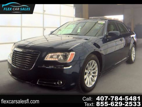 Used 2013 Chrysler 300 w/ Driver Convenience Group RWD image 1