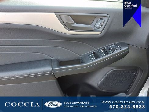 Certified 2022 Ford Escape SE w/ Cold Weather Package image 12