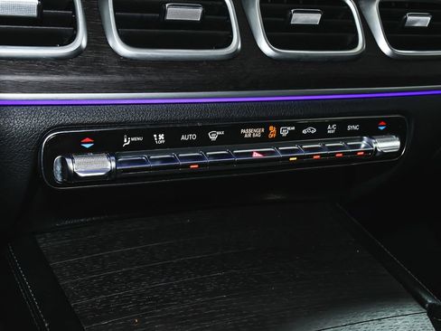 Used 2021 Mercedes-Benz GLE 350 4MATIC image 38