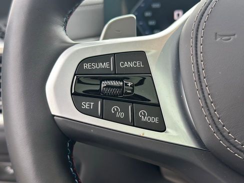 Used 2025 BMW X5 M60i w/ Executive Package image 34