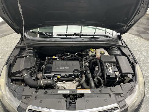 Used 2013 Chevrolet Cruze LT image 22