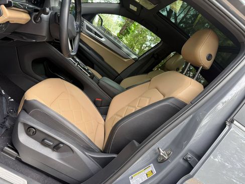 Used 2026 Volkswagen Atlas Cross Sport SE FWD image 22