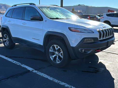 Used 2015 Jeep Cherokee Trailhawk w/ Comfort/Convenience Group image 1
