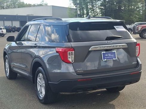 Certified 2023 Ford Explorer XLT AWD/4WD image 4