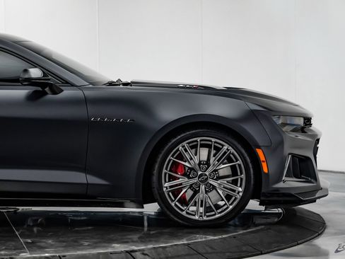 Used 2024 Chevrolet Camaro ZL1 RWD image 20