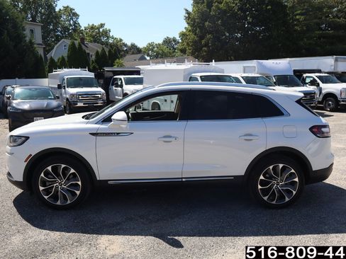 Used 2021 Lincoln Nautilus Reserve image 9