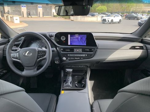 Used 2024 Lexus ES 350 w/ Premium Package image 19