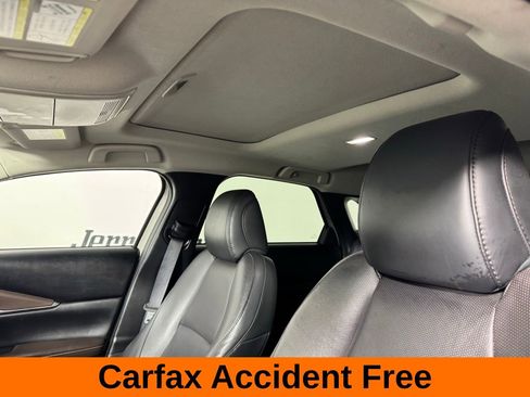 Used 2024 MAZDA CX-30 AWD 2.5 S w/ Premium Package image 3