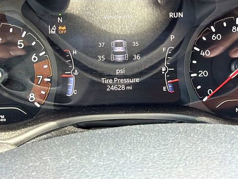 Used 2023 Jeep Compass Limited AWD/4WD image 14