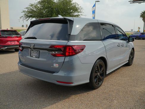 Used 2023 Honda Odyssey Sport image 3