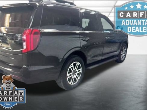 Used 2025 Ford Expedition Active RWD image 2