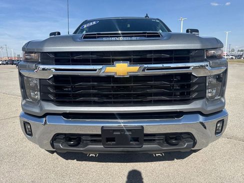 Used 2025 Chevrolet Silverado 2500 LT w/ Convenience Package AWD/4WD image 9