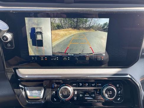 New 2026 GMC Sierra 2500 AT4 w/ AT4 Premium Plus Package image 12