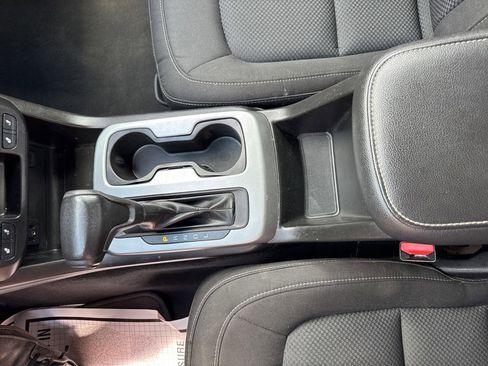 Used 2021 Chevrolet Colorado LT w/ LT Convenience Package AWD/4WD image 30