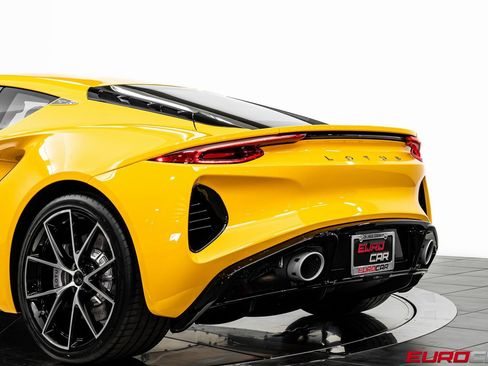 New 2025 Lotus Emira image 17