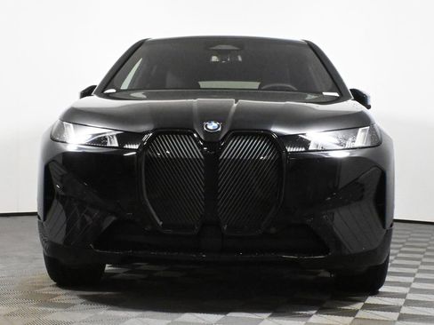 Used 2026 BMW iX xDrive45 w/ Premium Package image 10