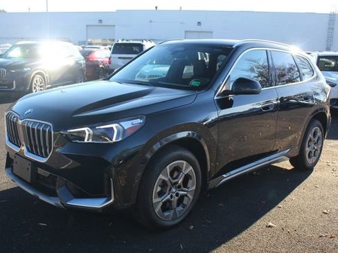 Used 2025 BMW X1 xDrive28i w/ Convenience Package image 4