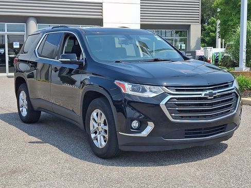 Used 2018 Chevrolet Traverse LT AWD/4WD image 2