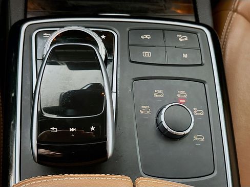 Used 2017 Mercedes-Benz GLS 450 4MATIC image 17