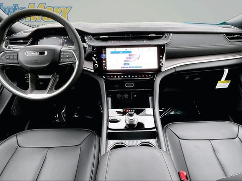 New 2026 Jeep Grand Cherokee L Limited w/ Limited Altitude Package AWD/4WD image 5