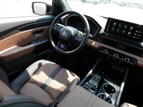 Certified 2026 Honda Passport TrailSport Elite image 9