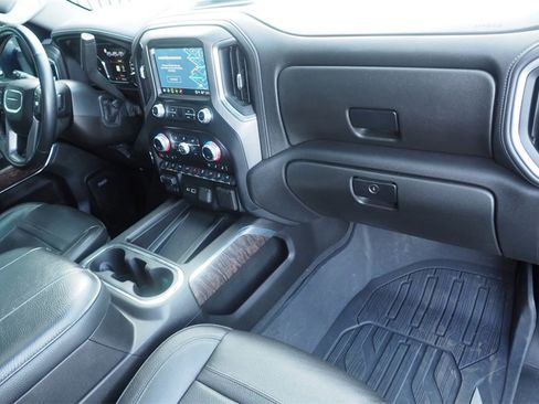 Used 2023 GMC Sierra 3500 Denali w/ Denali Ultimate Package image 27