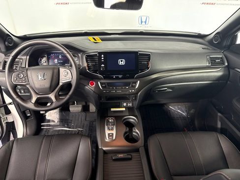 Certified 2023 Honda Passport TrailSport image 16