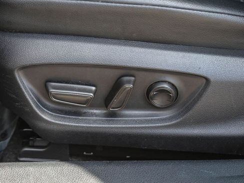 Used 2023 Toyota Camry SE FWD image 21